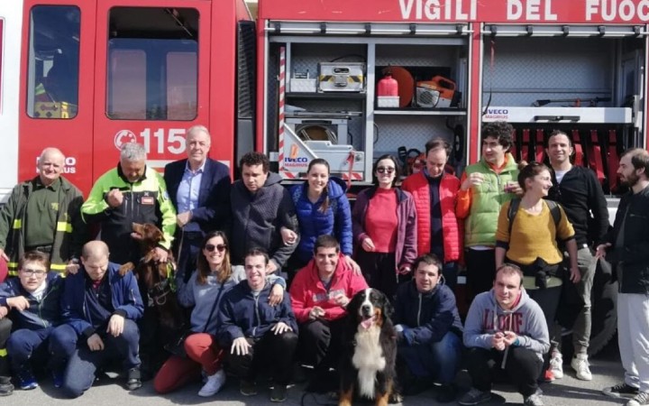Vigili-del-fuoco-a-lezione-di-autismo