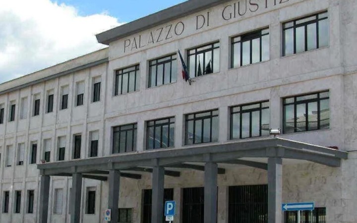 Senza-cure-a-7-mesi-da-una-sentenza