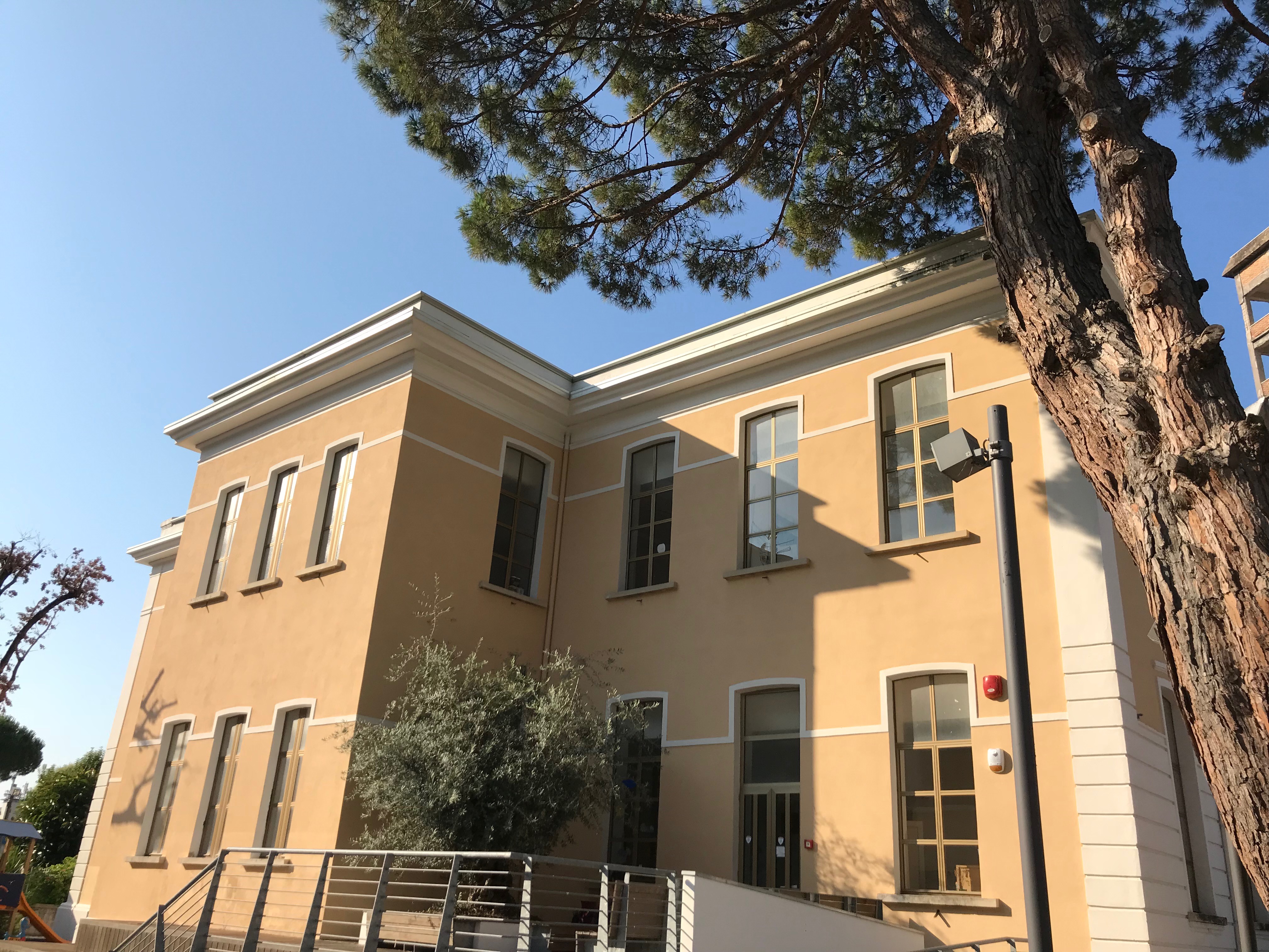 Centro di Salerno Una breccia nel muro